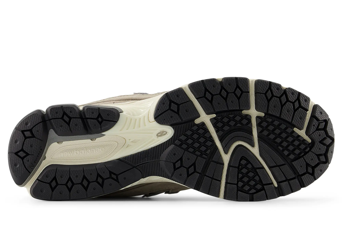 Белье New Balance 2002r из сухого камня, 2002rrd 3